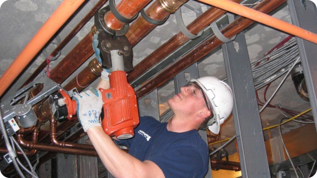 How To Manage A Large Commercial Plumbing in Saudi Arabia