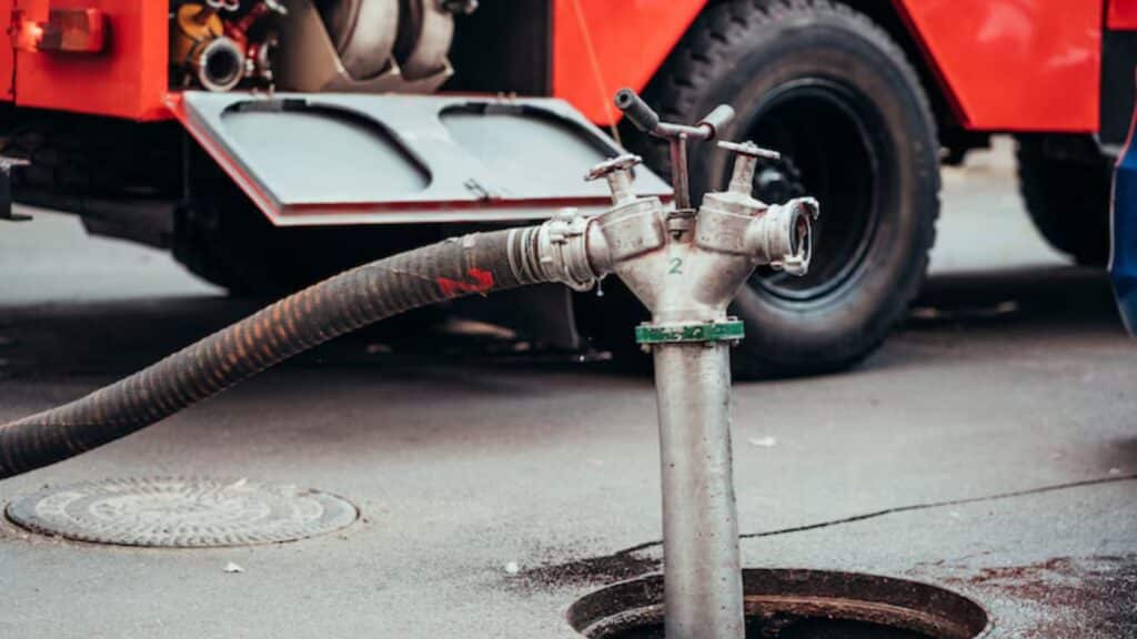 How Regular Sewer Cleaning Saves Big for Commercial Properties